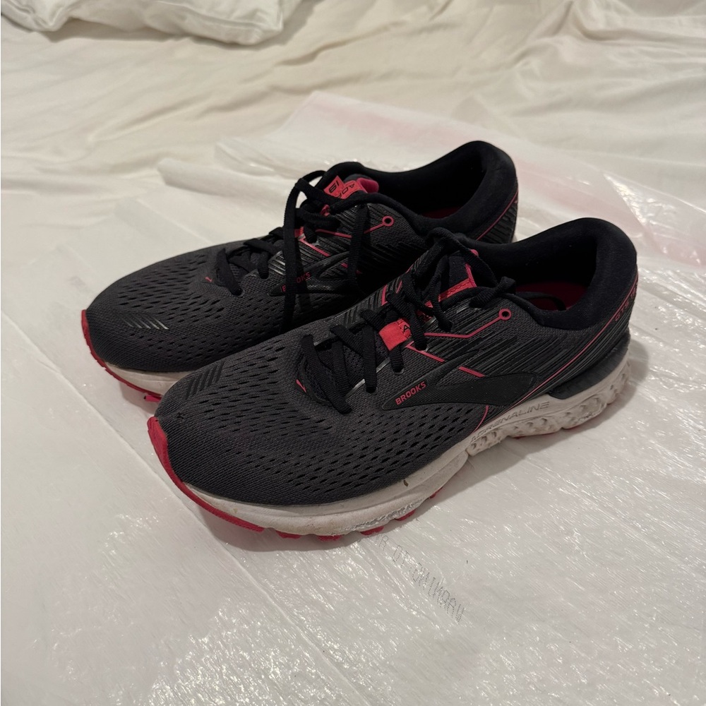 Brooks Adrenaline Black and Pink Athletic Shoes